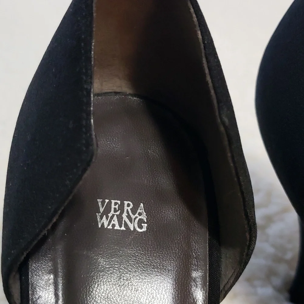 VERA Wang by Stuart Weitzman Black Satin Pointed Toe Pump Color Black, Size 7.5M